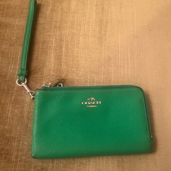 Coach Handbags - Coach Green Pebbled Leather wristlet wallet